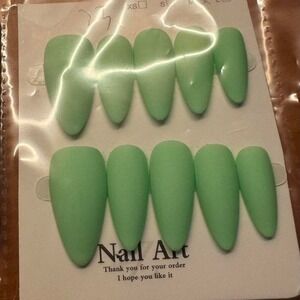 Matte Mint Green Press On Nails Almond Shape Full Cover Artificial Nail Set